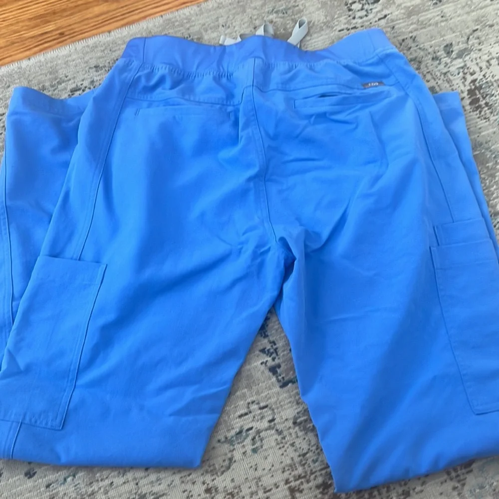 Figs Straight Leg Ciel Blue Cargo Pants Pull-On Elastic Waist Size Medium
